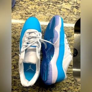 Jordan 11 Carolina blue size 13! new!